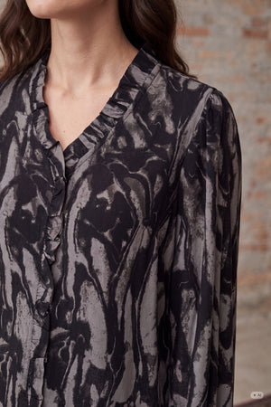 I SAY Annica Flounce Blouse Blouses M96 Greyish