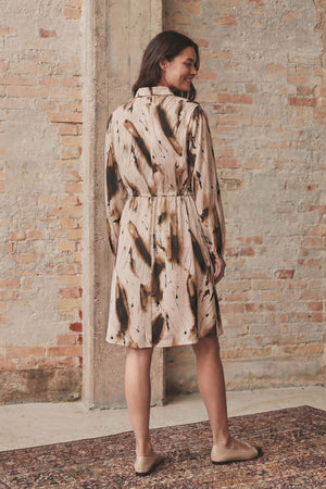 I SAY Bitten New Dress Dresses M11 Camel Drawing