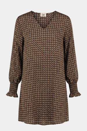 I SAY Bitten Pleat Dress Dresses A93 Geometric