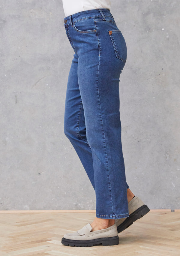 I SAY Lido Straight Long Jeans Pants 670 Blue Wash Denim