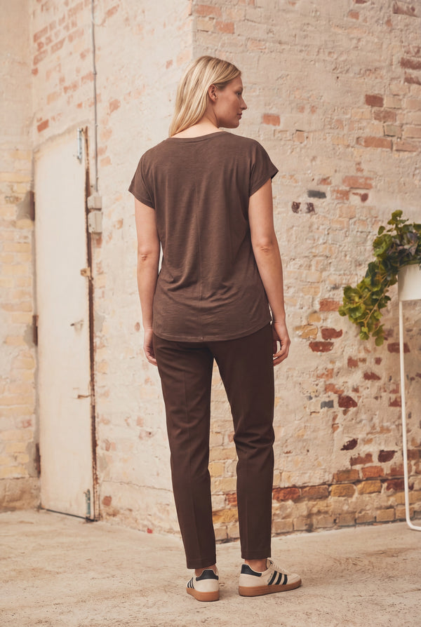 I SAY Nugga V-Neck T-Shirt Basics 356 Dark brown