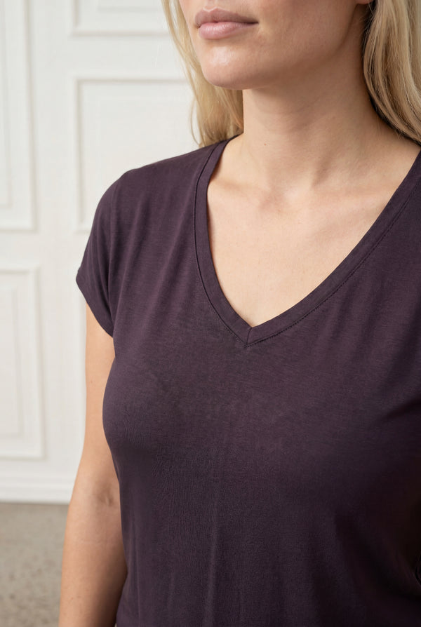 I SAY Nugga V-Neck T-Shirt Basics 419 Aubergine